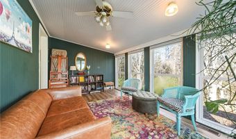 4788 Wood St, Acworth, GA 30101