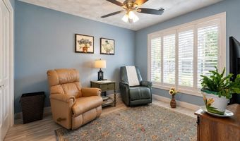 5 Rivers Edge Dr, Coventry, RI 02816