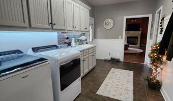 300 Brook Rd, Barnesville, GA 30204