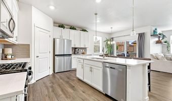 1080 Clara View Dr, Berthoud, CO 80513