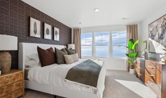 906 Logan Peak Way, Berthoud, CO 80513