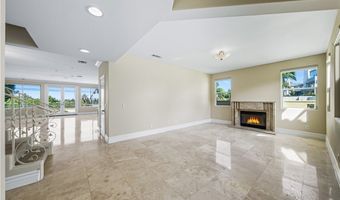 1107 Las Flores Dr, Carlsbad, CA 92008