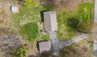 569 Benton Rd, Albion, ME 04910