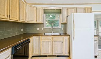 7 ROBERTS Rd, Lewes, DE 19958