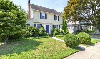 363 Lake Ave, Bridgeport, CT 06605