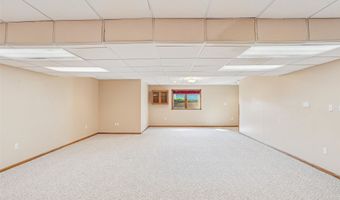 1046 8th St SE, Altoona, IA 50009
