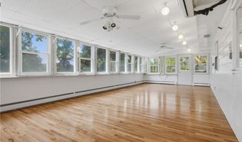 16 Old Simmonsville Rd, Johnston, RI 02919