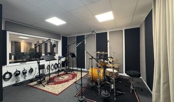 7831 Ballyshannon St, Indianapolis, IN 46217