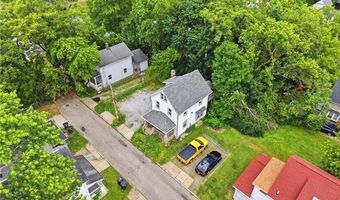 285 Sumner Ct, Akron, OH 44311