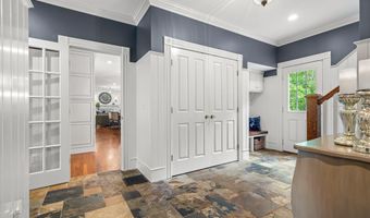 52 Hardy Rd, Bedford, NH 03110