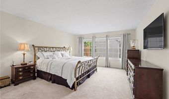 959 Grand View Ln, Aurora, OH 44202