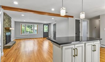 88 Grand View Rd, East Greenwich, RI 02818
