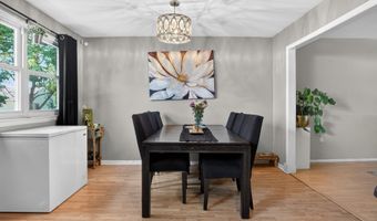 726 PLUMTREE Ln, Claymont, DE 19703