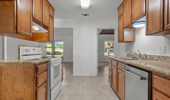 1402 King St, Weatherford, TX 76086