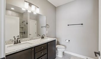 2405 3rd Ave SE, Altoona, IA 50009