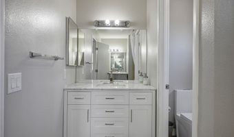 3796 Steinbeck Dr, Las Vegas, NV 89115