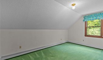 30 Pacheco Dr, North Smithfield, RI 02896