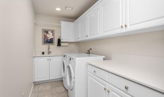500 NW PACIFIC GROVE Dr, Beaverton, OR 97006