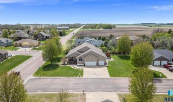 1005 Walnut St, Beresford, SD 57004