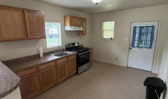 801 S East St, Abbeville, LA 70510