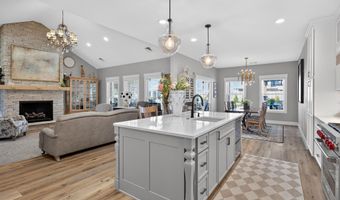 200 Camdyn Trl, Anna, OH 45302