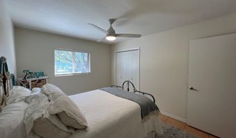 254 W La Cuesta Dr, Benson, AZ 85602