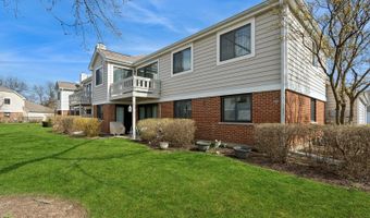 50 LAMBERT Dr D2, Schaumburg, IL 60193