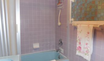 833 S 7th St, Albion, NE 68620