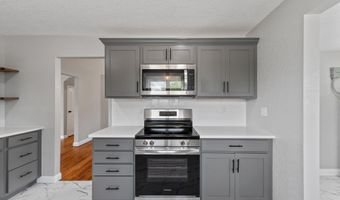 1241-41 R McComas Ave, Barboursville, WV 25504