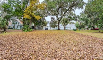 312 Bull Ln, Beaufort, SC 29902