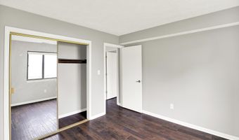 8545 La Corrida Ct, Indianapolis, IN 46227