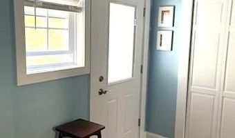 146 Lexington Ave, Cranston, RI 02910