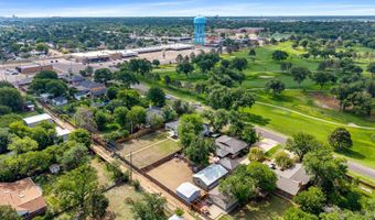 4210 Gem Lake Rd, Amarillo, TX 79106