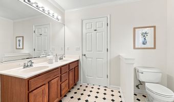 209 HALL Dr, Barboursville, VA 22923