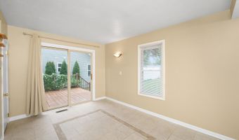 1067 Spafford St, Antioch, IL 60002