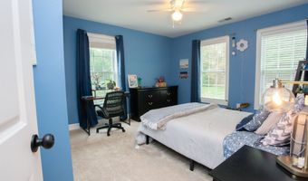 490 New Rd, Avon, CT 06001