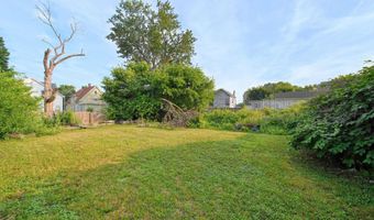 317 E Maple Ave, Adrian, MI 49221