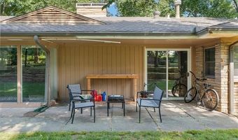 2210 Skyline Dr, Bartlesville, OK 74006