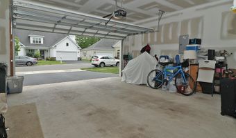 46 Rockland St, Barnegat, NJ 08005
