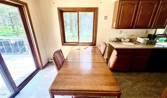 84 Tanglewood Dr, Albrightsville, PA 18210