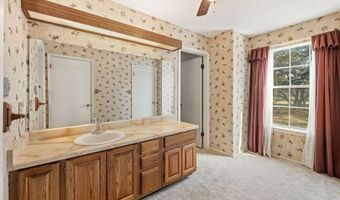 1240 County Road 324, Adkins, TX 78101