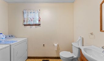 202 Norfolk St, Bangor, ME 04401