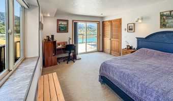 222 DEL NORTE Ln 17, Brookings, OR 97415
