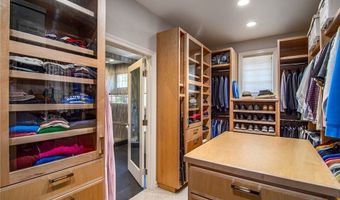 29302 Laro Dr, Agoura Hills, CA 91301