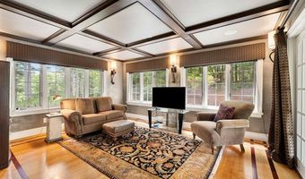 56 Oak Dr, Bedford, NH 03110
