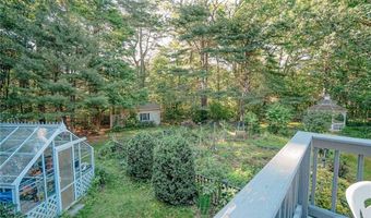 50 Isle Of Capri Rd, Coventry, RI 02816