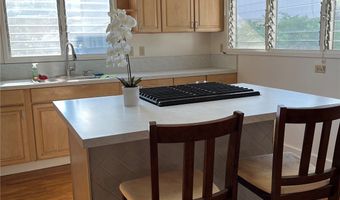 710 Hausten St, Honolulu, HI 96826