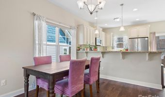 18 Greenwood Fields Dr, Asheville, NC 28804