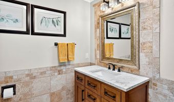 9 MEADOWBROOK Ln, Appleton, WI 54914