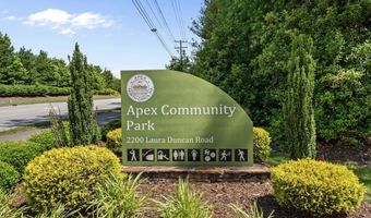 619 Laurel Berry Ct, Apex, NC 27523